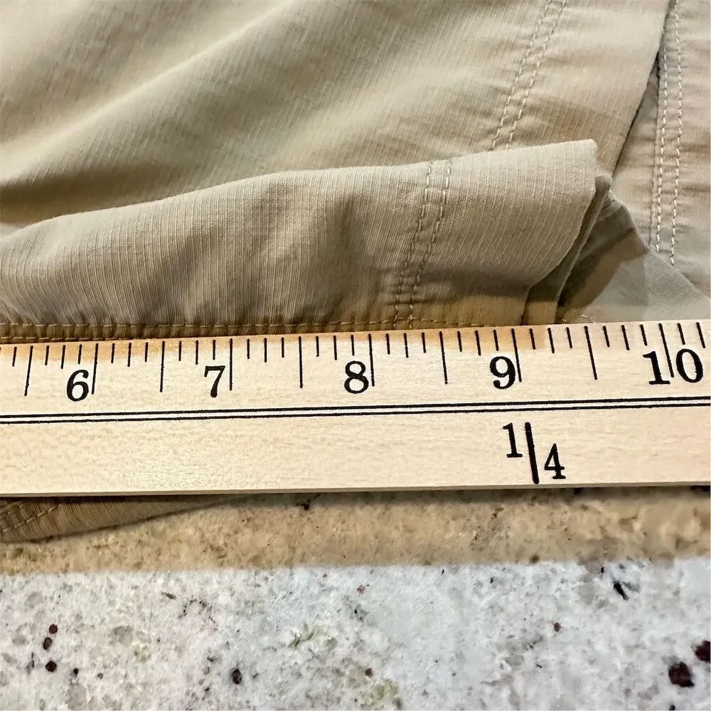 The North Face Men's Beige Cargo Shorts Size 35” Casual‎ Lightweight